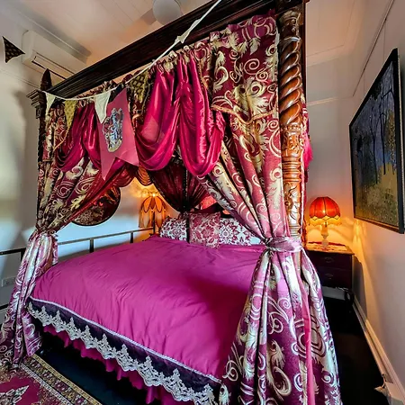 Harry Potter Themed Fantasy Tower Apartment Brisbane Exterior photo